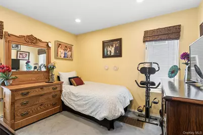 22 Briarcliff Drive, Merrick, NY 11566 - Photo 6