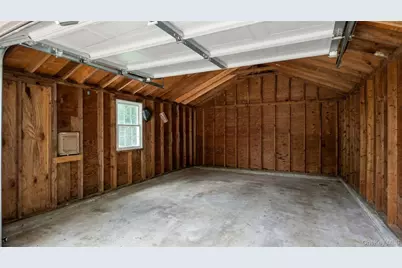 268 Beaver Drive, Mastic Beach, NY 11951 - Photo 16