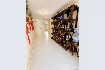 27 Barrypark Court, Albertson, NY 11507 - Photo 20