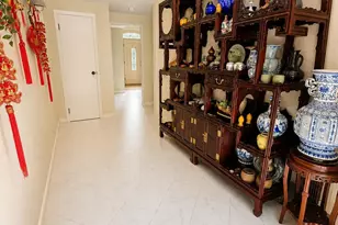 27 Barry Park Ct, Albertson, NY 11507 - Photo 20