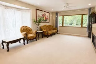 27 Barry Park Ct, Albertson, NY 11507 - Photo 4
