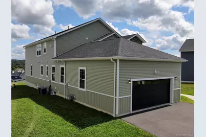 38 Dartmouth Drive, Poughkeepsie, NY 12603 - Photo 22