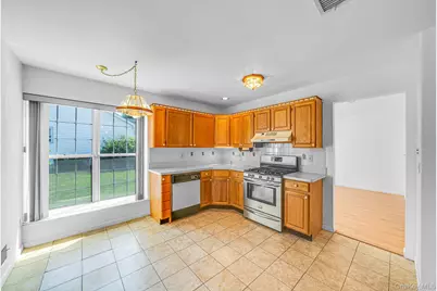 18 Kathleen Drive, Oakdale, NY 11769 - Photo 12