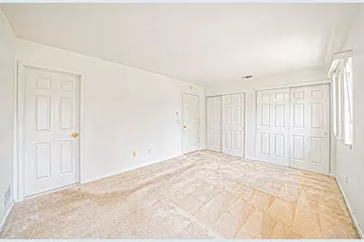 18 Kathleen Drive, Oakdale, NY 11769 - Photo 16