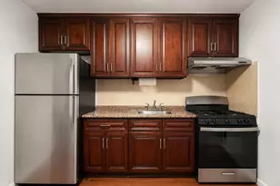 53-08 90th St, Elmhurst, NY 11373 - Photo 10
