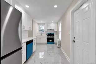 114-25 210th St, Cambria Heights, NY 11411 - Photo 16