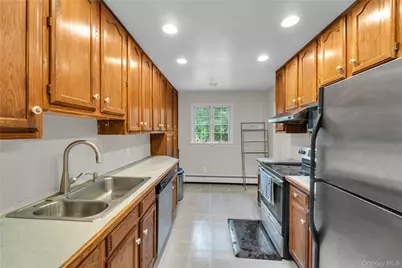 124 Northmore Drive, Yorktown Heights, NY 10598 - Photo 8