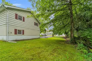 124 Northmore Dr, Yorktown Heights, NY 10598 - Photo 26