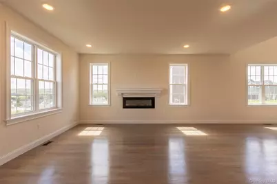 34 Dartmouth Drive, Poughkeepsie, NY 12603 - Photo 24