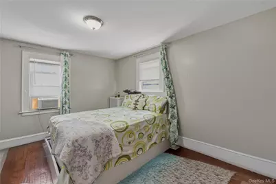 11932 195th Street, Saint Albans, NY 11412 - Photo 12