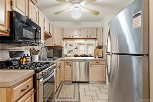 21 Broadlawn Dr, Central Islip, NY 11722 - Photo 14