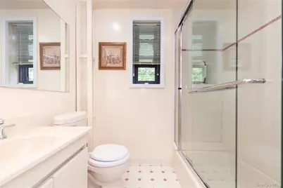 1263 California Road #2R, Eastchester, NY 10709 - Photo 20