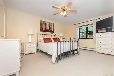 1263 California Road #2R, Eastchester, NY 10709 - Photo 14