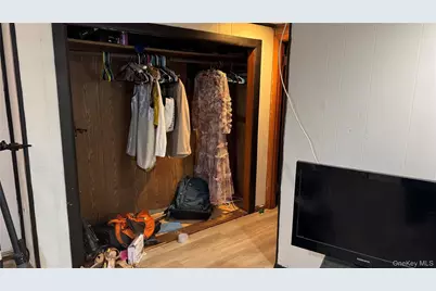 12161 238 Street Street, Rosedale, NY 11422 - Photo 18