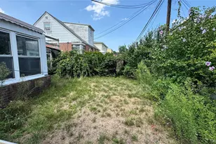 12161 238 Street St, Rosedale, NY 11422 - Photo 22