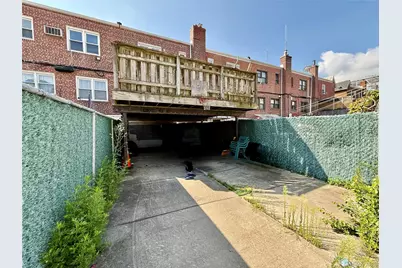15043 77th Road, Flushing, NY 11367 - Photo 18
