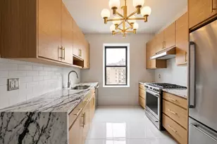 31-14 Crescent St, Astoria, NY 11106 - Photo 8