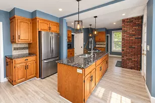 34 E Williston Ave, East Williston, NY 11596 - Photo 10