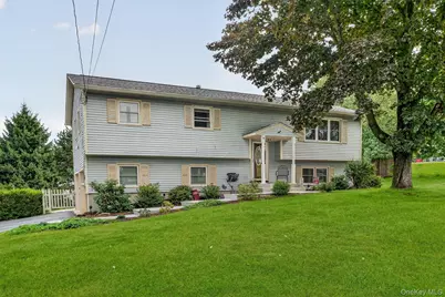 8 Comfort Road, Middletown, NY 10941 - Photo 2