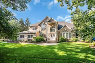 1 Weeping Cherry Ln, Commack, NY 11725 - Photo 2
