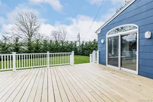37 Bethany Dr, Commack, NY 11725 - Photo 24