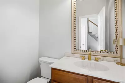 48 Peachtree Court, Holtsville, NY 11742 - Photo 20