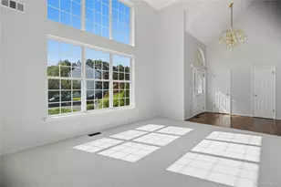 48 Peachtree Ct, Holtsville, NY 11742 - Photo 6