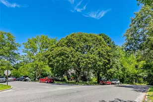 3 Gaton Ln, Coram, NY 11727 - Photo 4