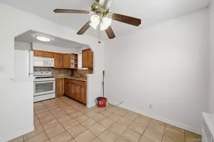 1458 Dwight Pl, Bronx, NY 10465 - Photo 16