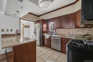 2400 Morgan Ave, Bronx, NY 10469 - Photo 14