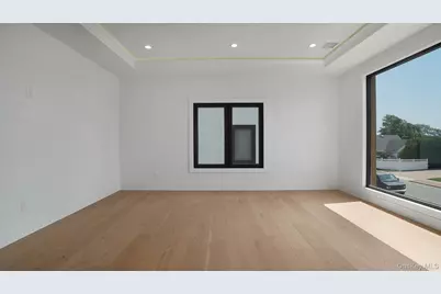 25 Red Maple Drive N, Wantagh, NY 11793 - Photo 20