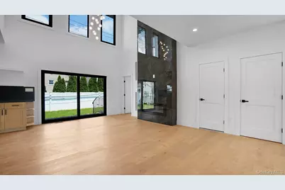 25 Red Maple Drive N, Wantagh, NY 11793 - Photo 6