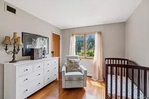11 Laurie Pl, Glen Cove, NY 11542 - Photo 18