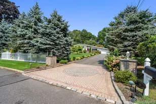 11 Laurie Pl, Glen Cove, NY 11542 - Photo 2