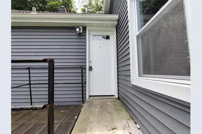 917-921 Violet Avenue #B, Hyde Park, NY 12538 - Photo 20