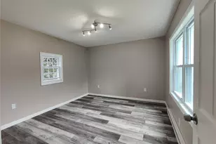 917-921 Violet Ave, Hyde Park, NY 12538 - Photo 12