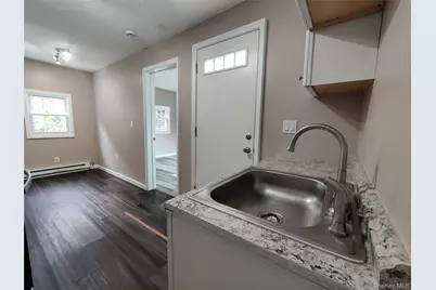917-921 Violet Avenue #B, Hyde Park, NY 12538 - Photo 2