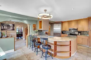 15 Denise Ln, Hauppauge, NY 11788 - Photo 10