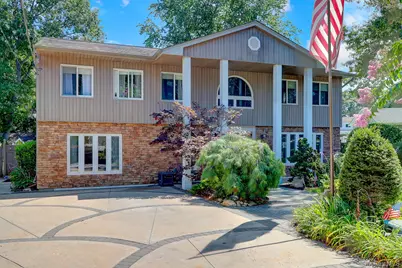15 Denise Lane, Hauppauge, NY 11788 - Photo 4