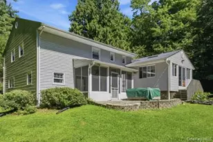 24 Van Dam Rd, Hyde Park, NY 12538 - Photo 32