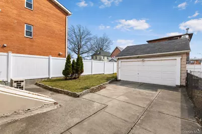 6117 165th Street, Fresh Meadows, NY 11365 - Photo 4