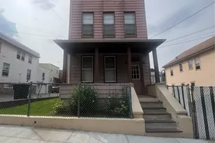 63 Crescent Pl, Yonkers, NY 10704 - Photo 2