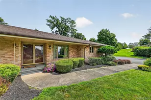 60 Susan Dr, Newburgh, NY 12550 - Photo 2