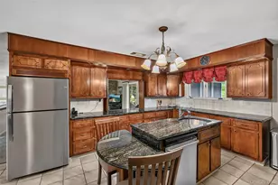 60 Susan Dr, Newburgh, NY 12550 - Photo 16