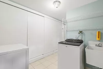 649 White Plains Road, Eastchester, NY 10709 - Photo 20