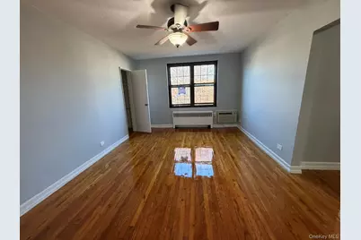 70-43 Park Drive East B, Kew Gardens, NY 11367 - Photo 6