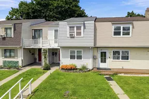 104 Chrystal Dr, Maybrook, NY 12543 - Photo 2