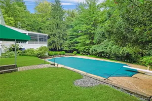 12 E Wheeler Pl E, West Nyack, NY 10994 - Photo 26