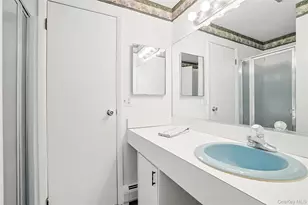 12 E Wheeler Pl E, West Nyack, NY 10994 - Photo 16