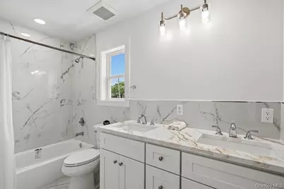 710 Franklin Avenue, Massapequa, NY 11758 - Photo 24
